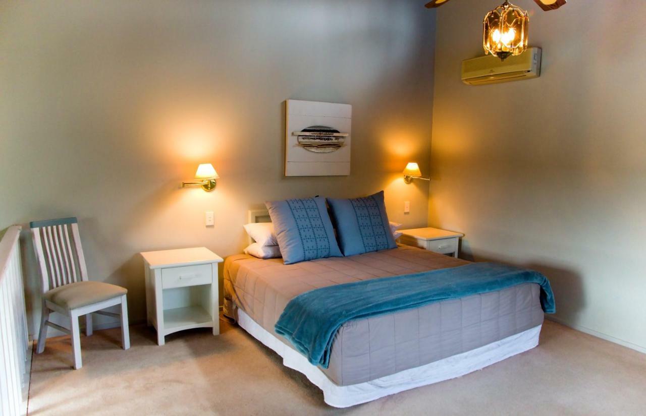 The Clendon Hotel Opua Bagian luar foto